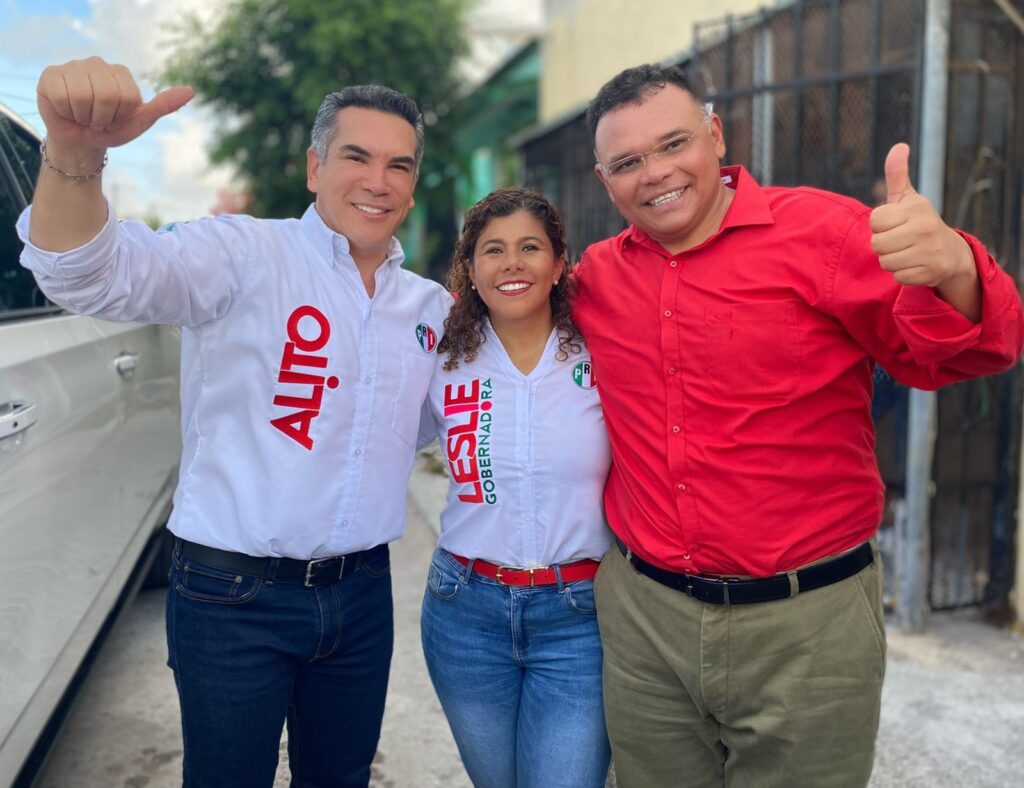 Leslie cuenta con el apoyo de los exgobernadores Rolando Zapata Bello y Alejandro Moreno Cárdenas, de Yucatán y Campeche, respectivamente