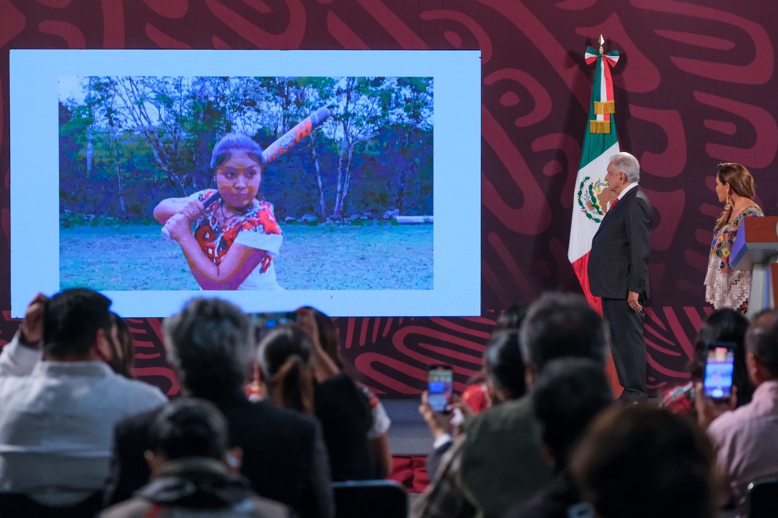 El Tren Maya: Vías hacia la Justicia Social y la Prosperidad Compartida, según Mara Lezama